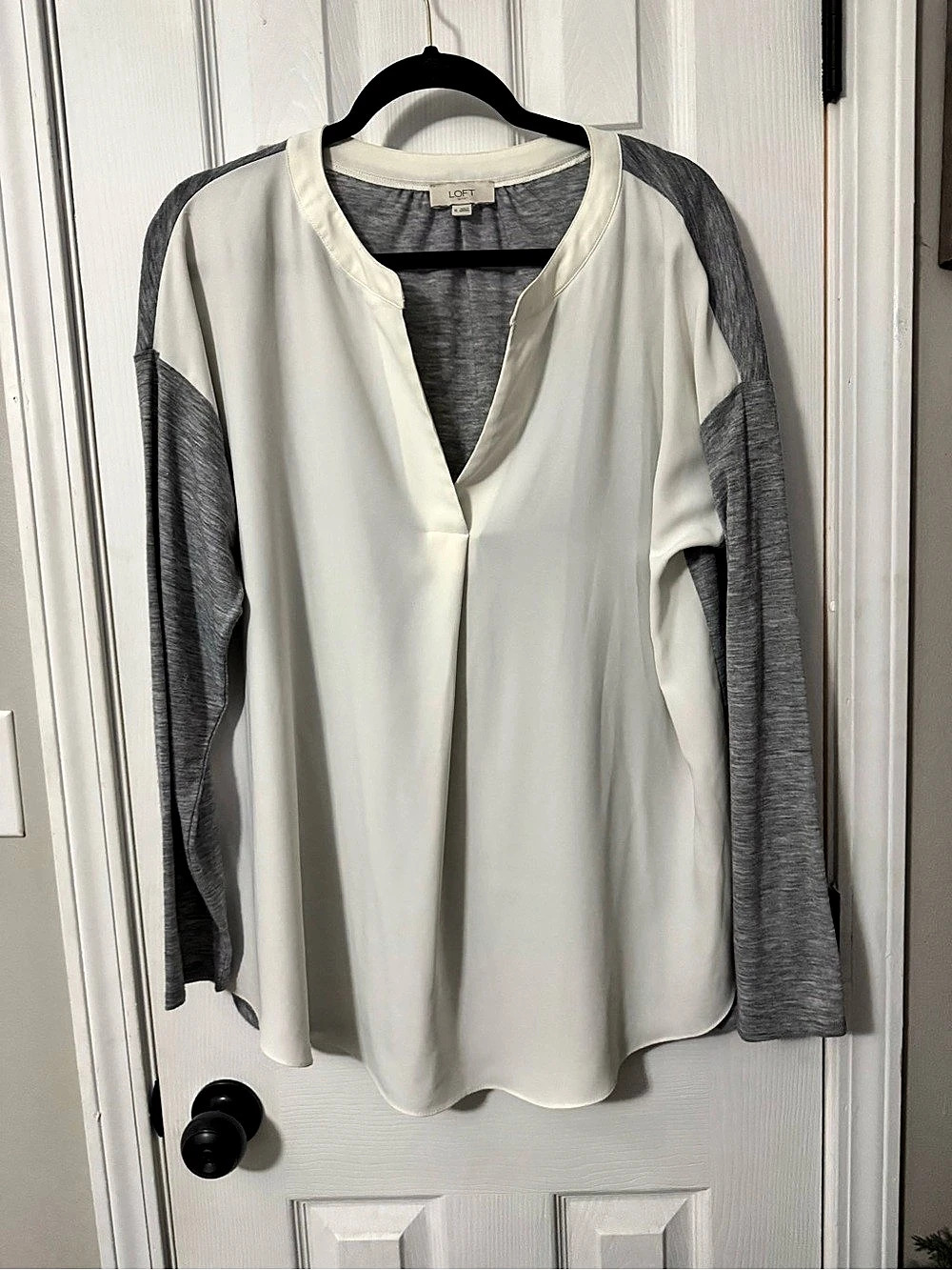 LOFT Gray & White Long Sleeve Tunic Size XL Like New